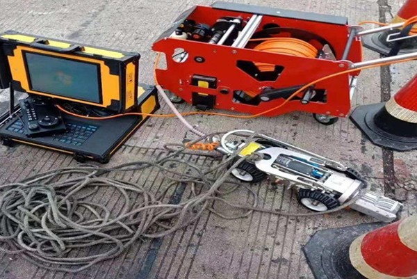 宜黄CCTV管道检测机器人